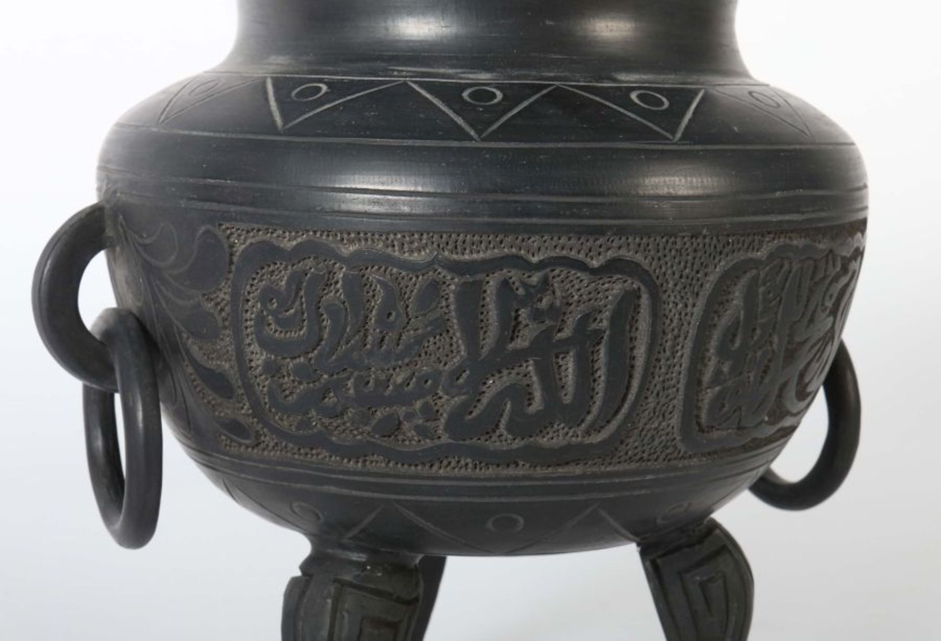 Sino-Islamischer Weihrauchbrenner China, Yunnan, 19./20., Jh., Keramik, mit arabischer Inschrift im - Bild 4 aus 4