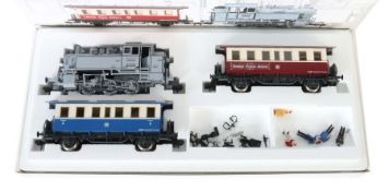 Passagierzug Märklin, Modellnr. 5503, Spur 1, Replika, 3-achsige Lokomotive mit 2 2-achsigen