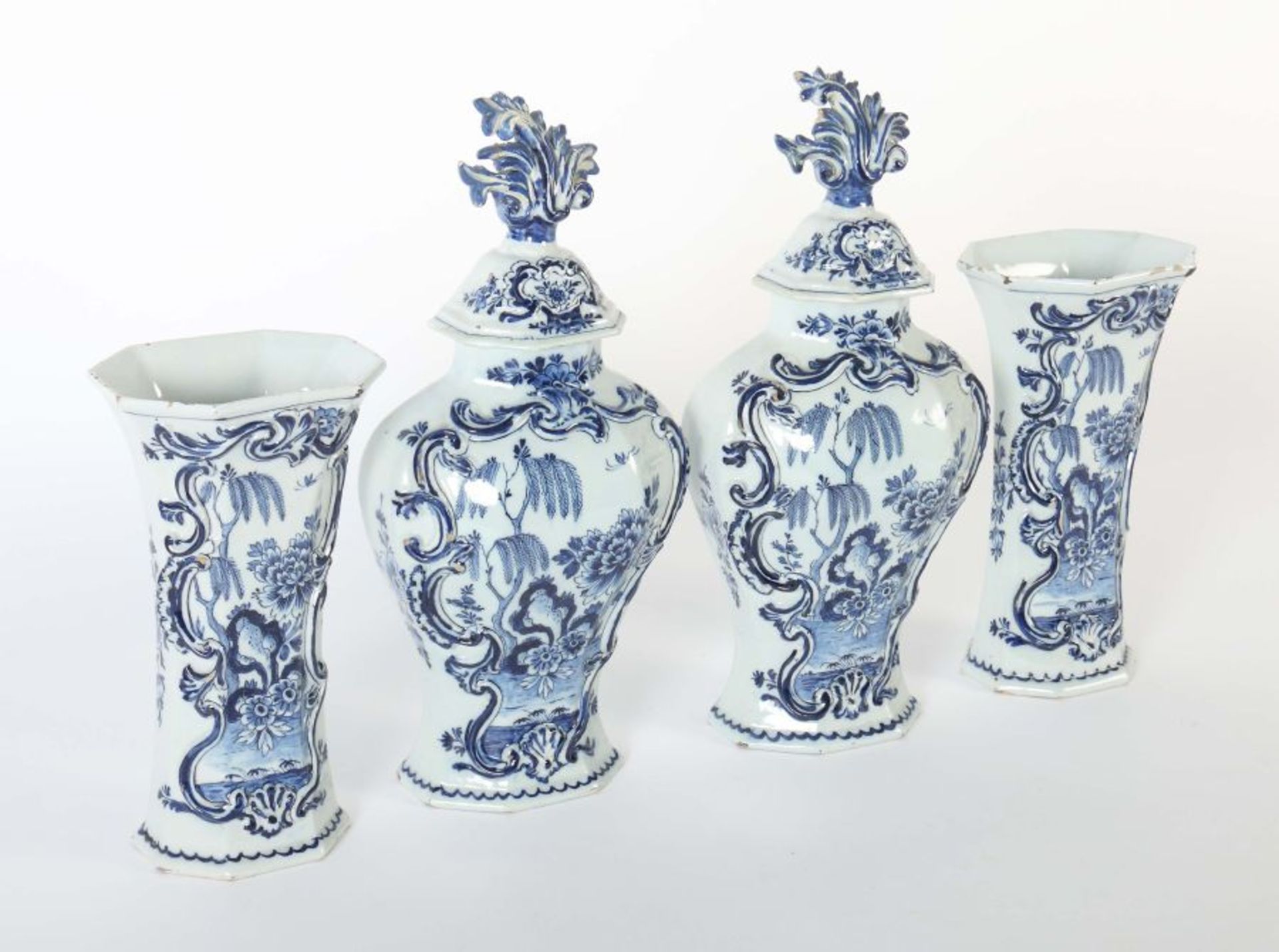 2 Deckelvasen und 2 Vasen Delft, wohl - Image 2 of 4