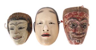 3 Masken Japan/Indonesien, wohl 19.