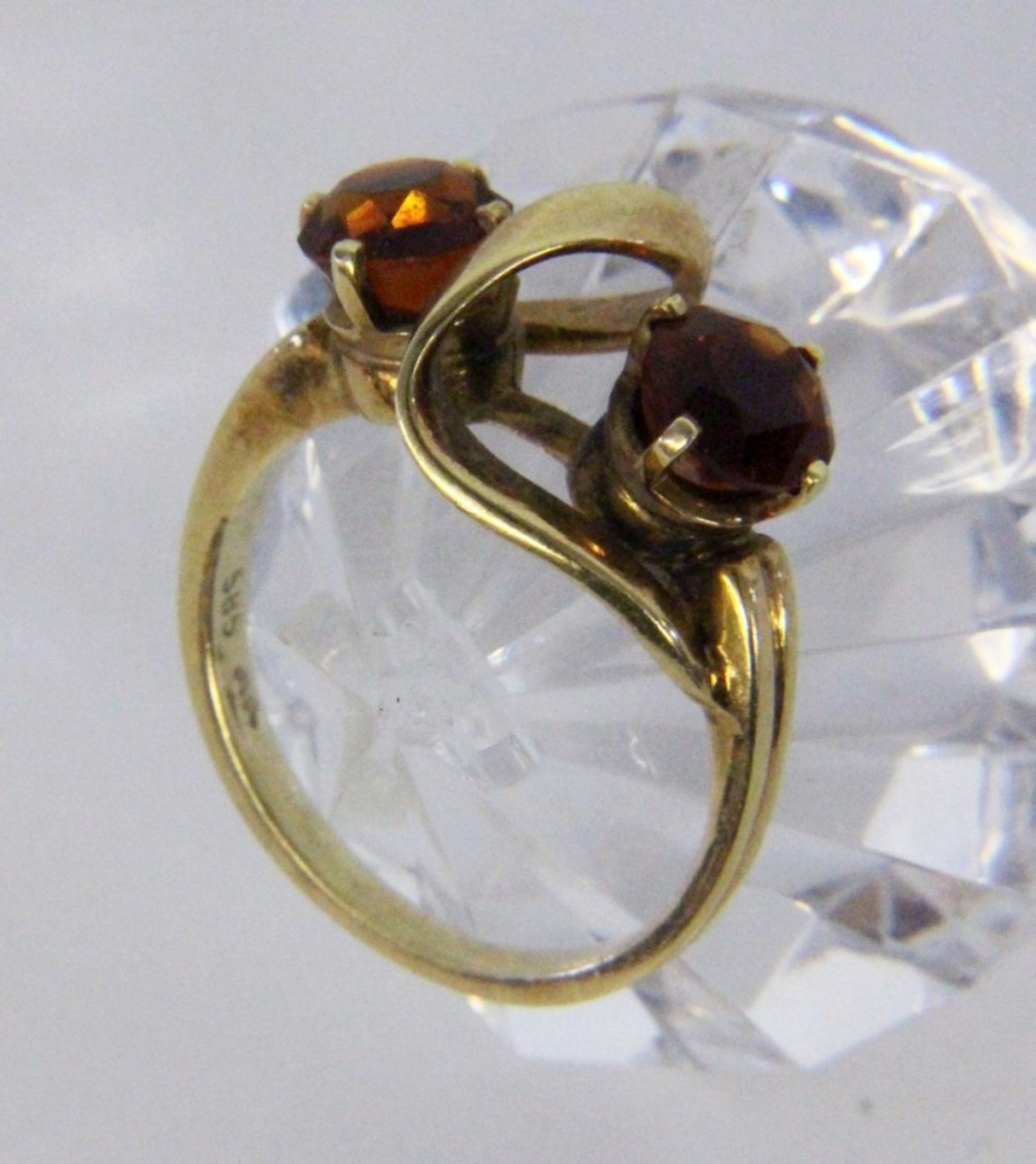 A LADIES RING 585/000 yellow gold with 2 Madeira citrines. Ring size 56, gross weight