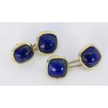 A PAIR OF CUFFLINKS 585/000 yellow gold with lapis lazuli. Gross weight approximately 7.9