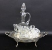 A LOT OF GLASS ITEMS Crystal carafe with stopper and 4 sherry glasses on oval