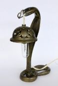 SCHLANGENLAMPE.Messing. H.27cm, elektrifizierbarA SNAKE LAMP Brass. 27 cm high, can be electr