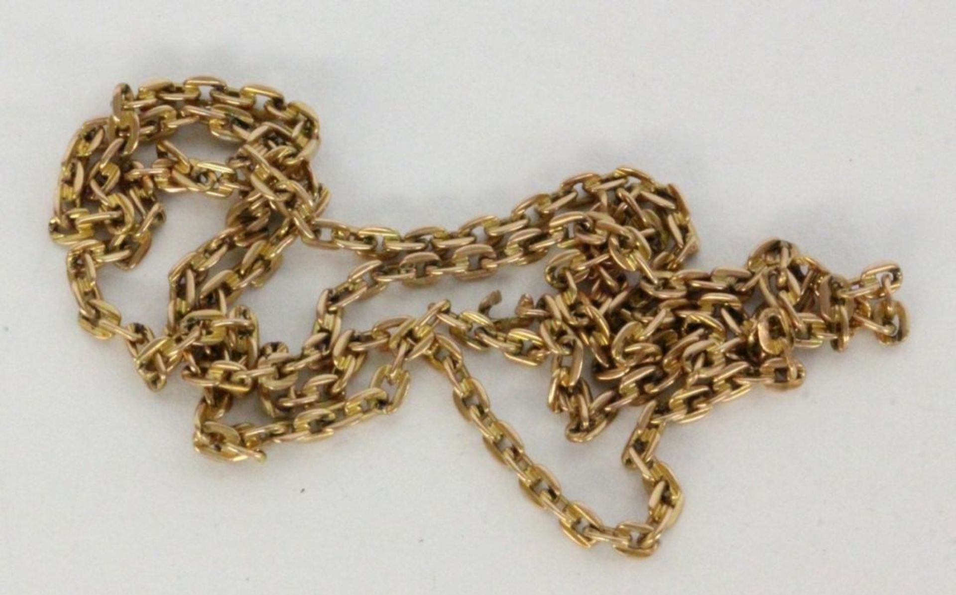 A NECKLACE 585/000 red gold. 48.5 cm long, approximately 6.8 grams. Clasp missing.