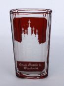 BADEGLAS um 1900 Geschliffenes, rubiniertes Glas mit geätzter Ansicht der griechisch orthodoxen