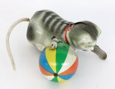 KATZE MIT BALL Köhler, Made in U.S.