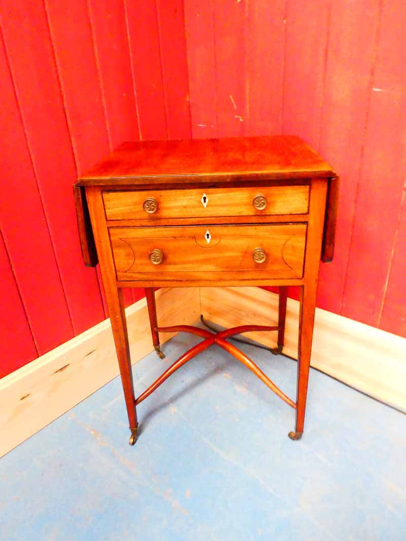 A George III mahogany narrow Pembroke table, with two graduated drawers surmounting square - Image 2 of 2