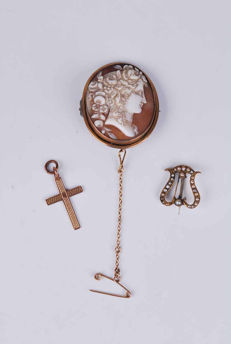 Shell cameo, gold cross & Lyre brooch