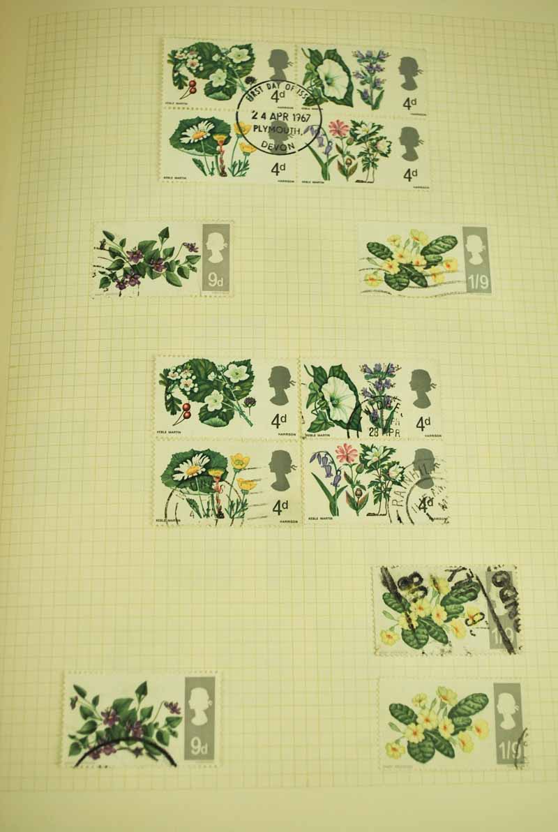 Album of Queen Elizabeth II used stamps 1952-1976 - Image 5 of 6