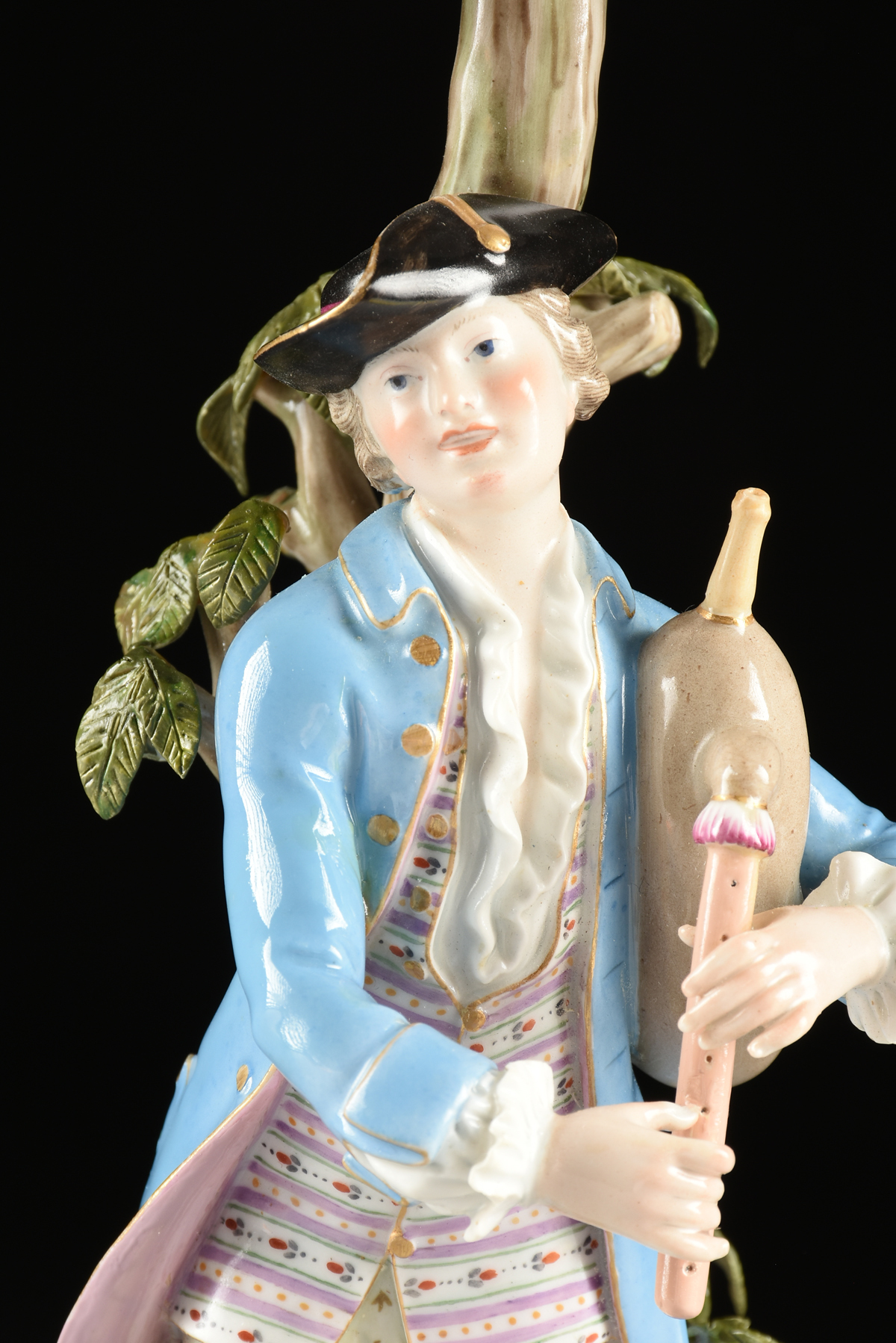 A PAIR OF MEISSEN MUSICIAN FIGURAL CANDLESTICKS, MARKED, LATE 19TH/EARLY 20TH CENTURY, each - Image 6 of 20