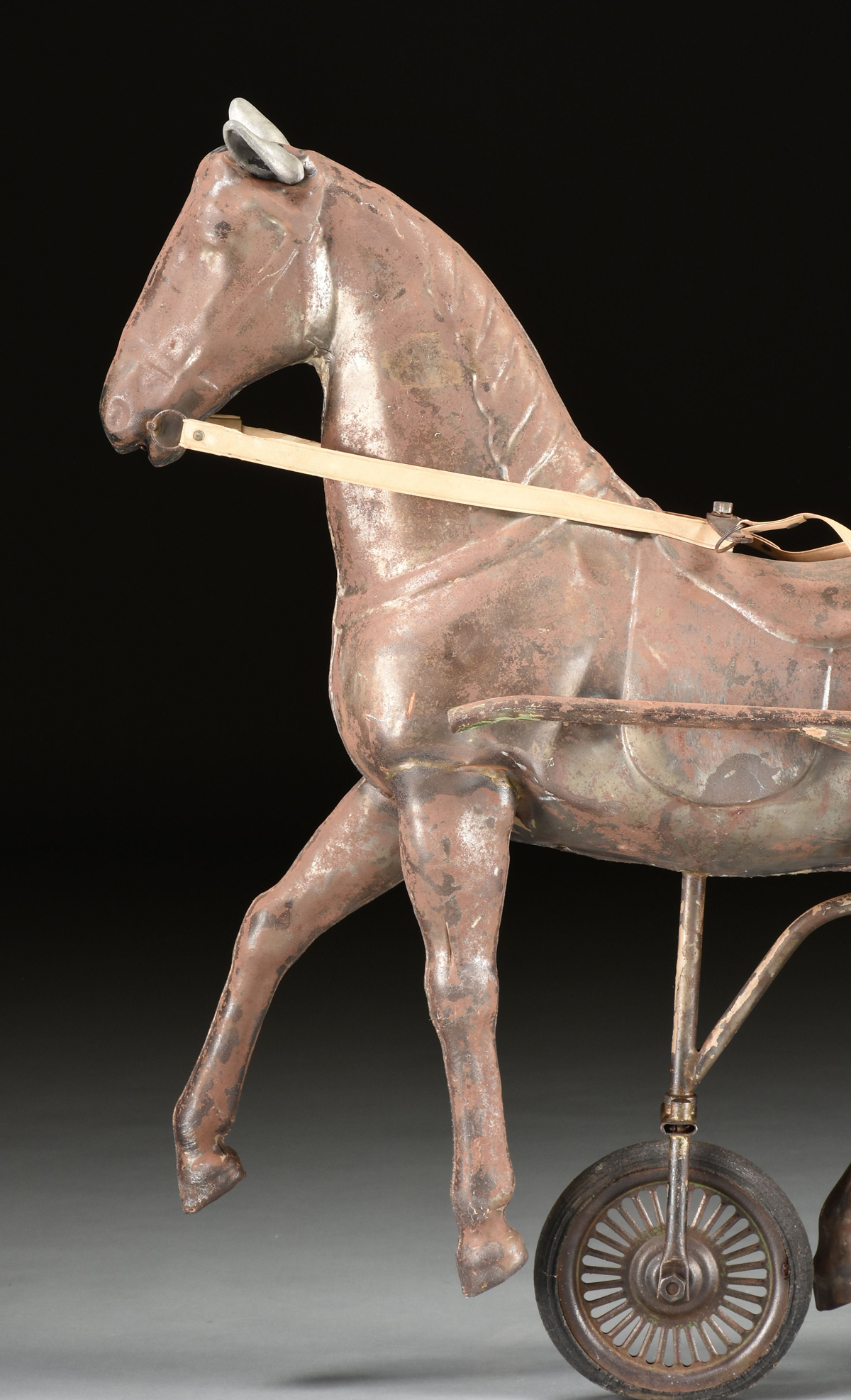 A "SULKY" HORSE DRAWN CHARIOT CHILD'S TIN TRICYCLE, FRENCH, EARLY 20TH CENTURY, modeled as a - Image 6 of 14