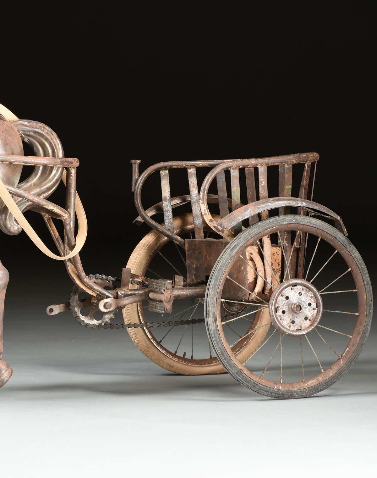 A "SULKY" HORSE DRAWN CHARIOT CHILD'S TIN TRICYCLE, FRENCH, EARLY 20TH CENTURY, modeled as a - Image 7 of 14