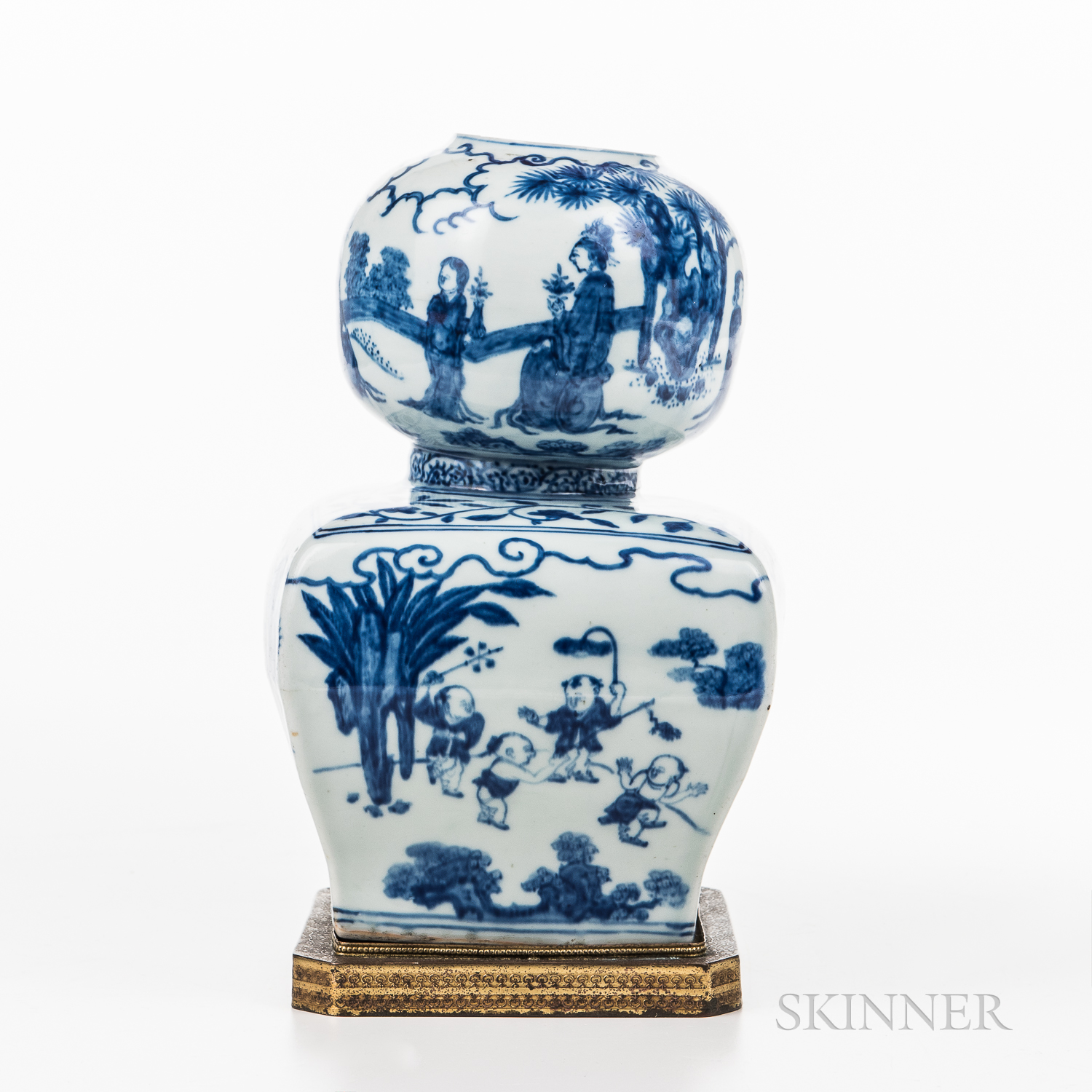 Blue and White Double Gourd Vase - Image 2 of 10
