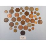 A quantity of British coinage including: decimal 1/2 pence, brass threepences, pennies, sixpences,