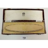 A graduated pearl necklace awith 9ct gold clasp, cased