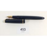 A boxed "Parker Victory" fountain pen with a 14 carat gold nib
