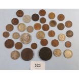 A quantity of miscellanous coinage including: farthings, India 1/12 Anna 1895 and 1914, East India