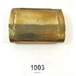 A Victorian brass pocket snuff box engraved two fighting cockerels, 9 x 6cm