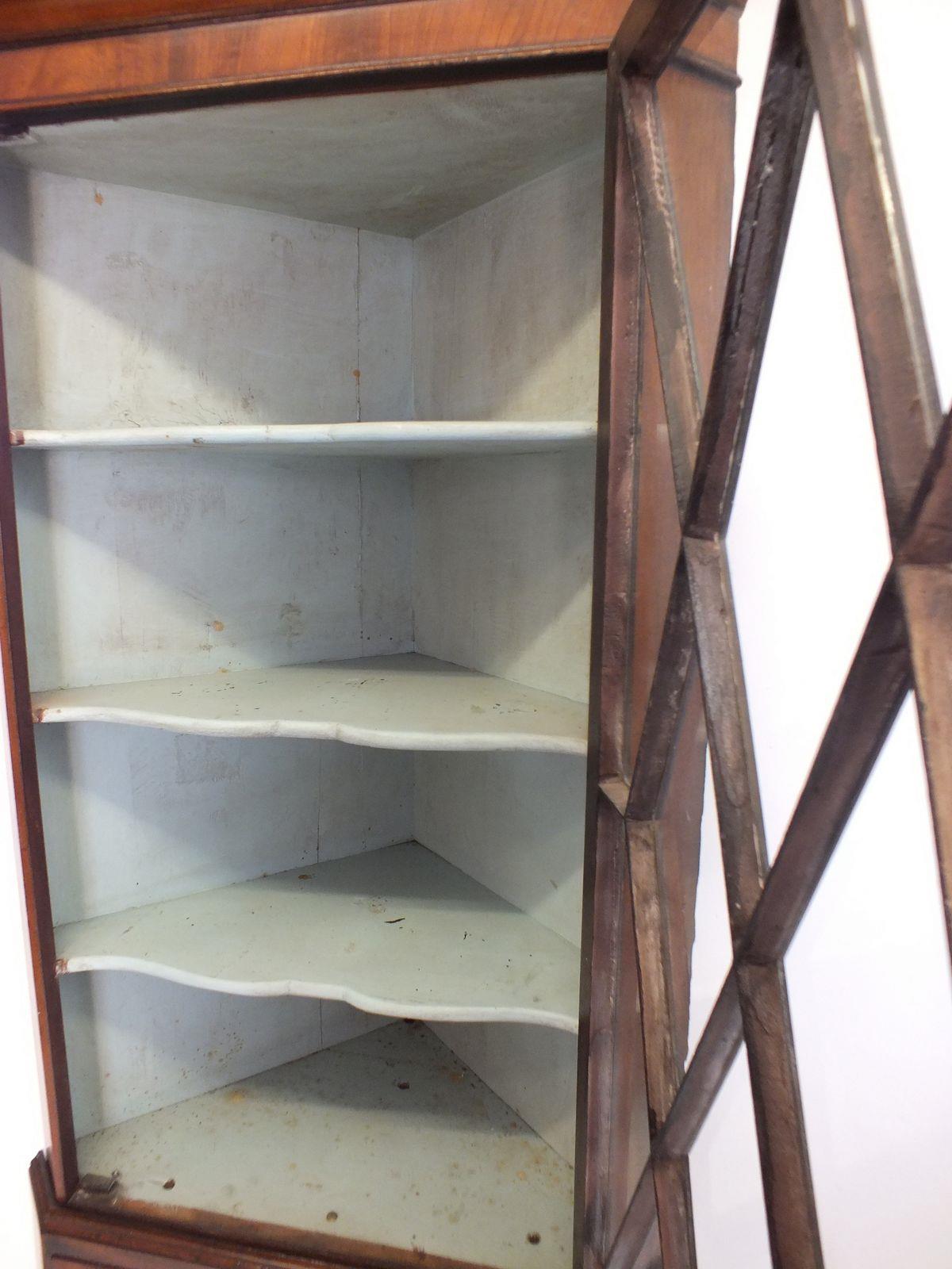 A 19th century Georgian style mahogany glazed corner cabinet with glazed door over cupboard - Image 3 of 3