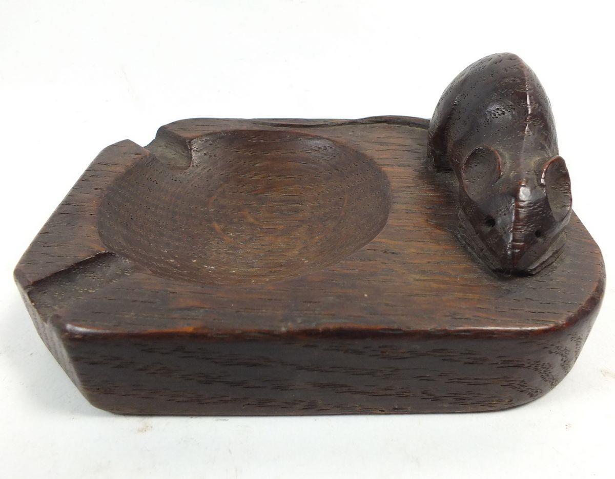 A Robert Thompson 'Mouseman' ashtray, approx 10cm length - Image 3 of 4