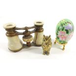 A pair of opera glasses (a/f) a brass owl and a painted alabaster egg, made in Italy