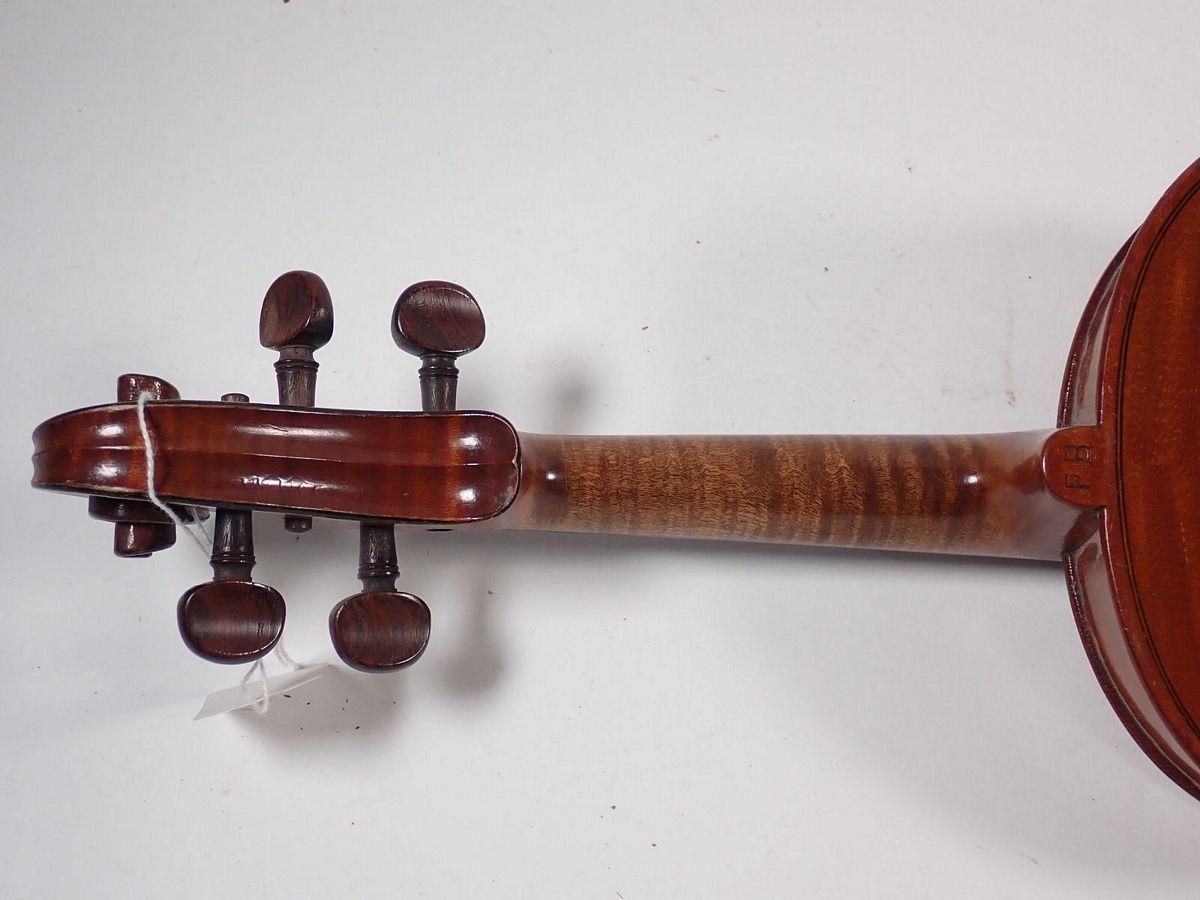 An early 20th century French violin by Francois Barzoni with label 'Manufacture special de la Maison - Image 4 of 13