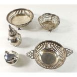 Assorted silver, bon bon dishes, pepper pots etc. 170g