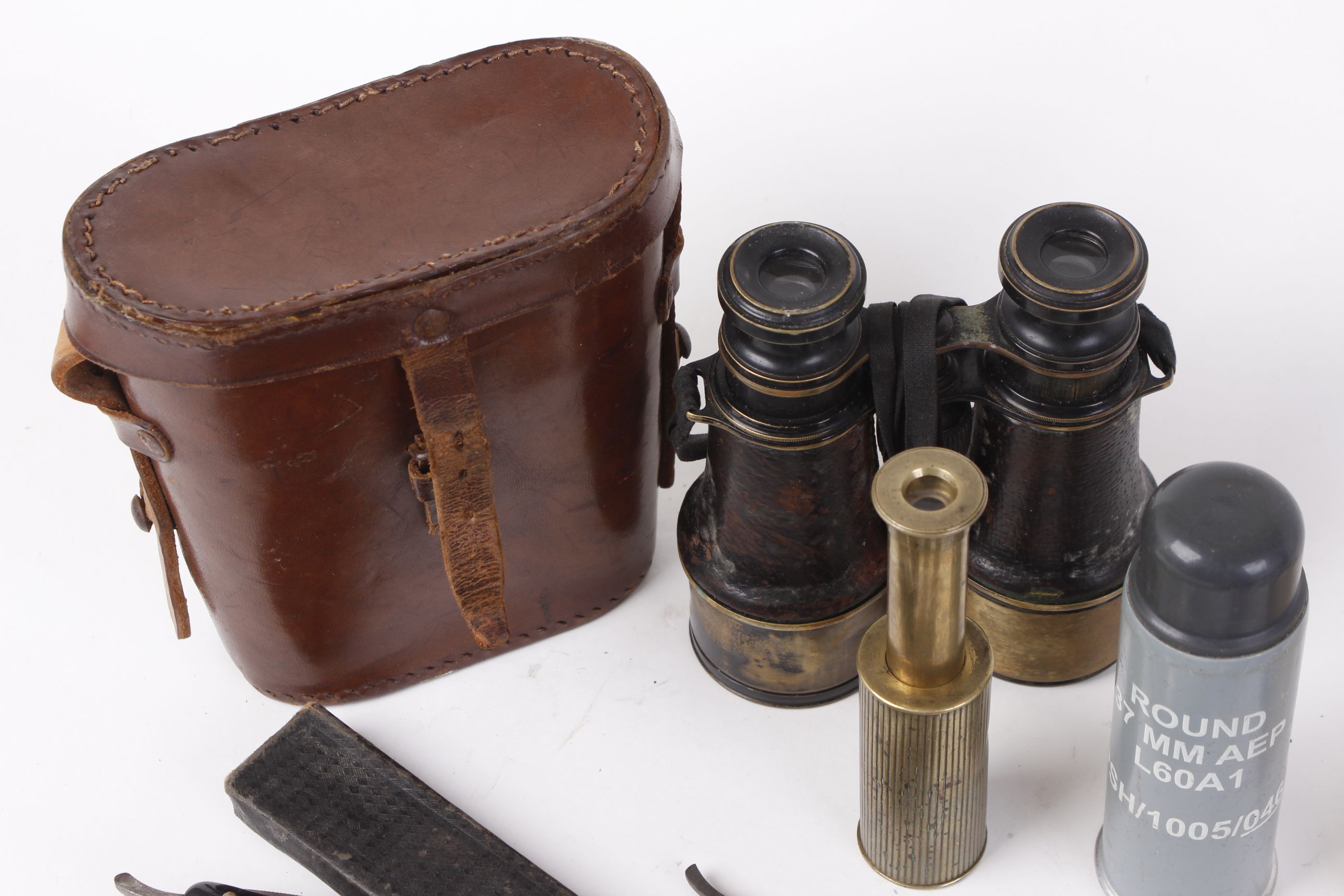 Mixed militaria to include leather cased binoculars, copper and brass water flask, mess tin and - Image 2 of 7