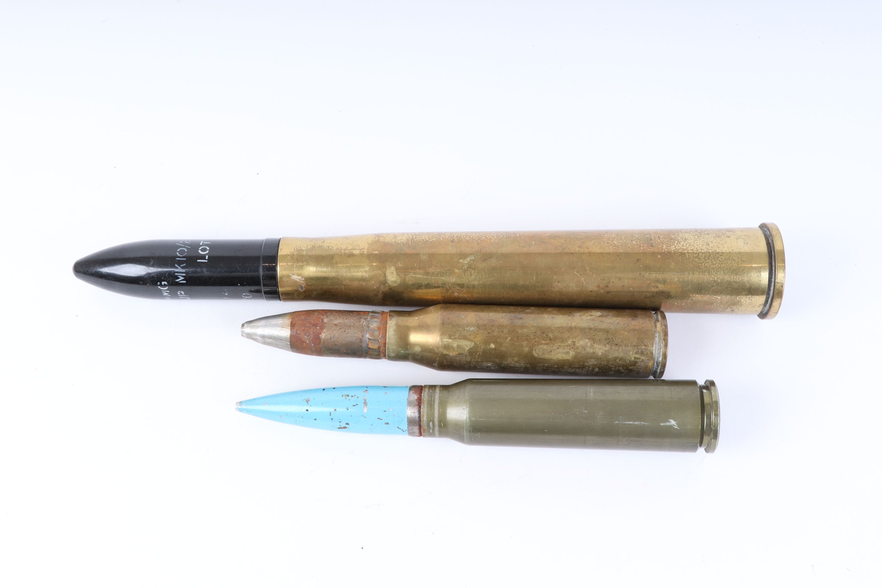 Three once fired rounds (brass case with head), to incl. 39mm AFV GAU8 round stamped US 1986 and - Image 2 of 5