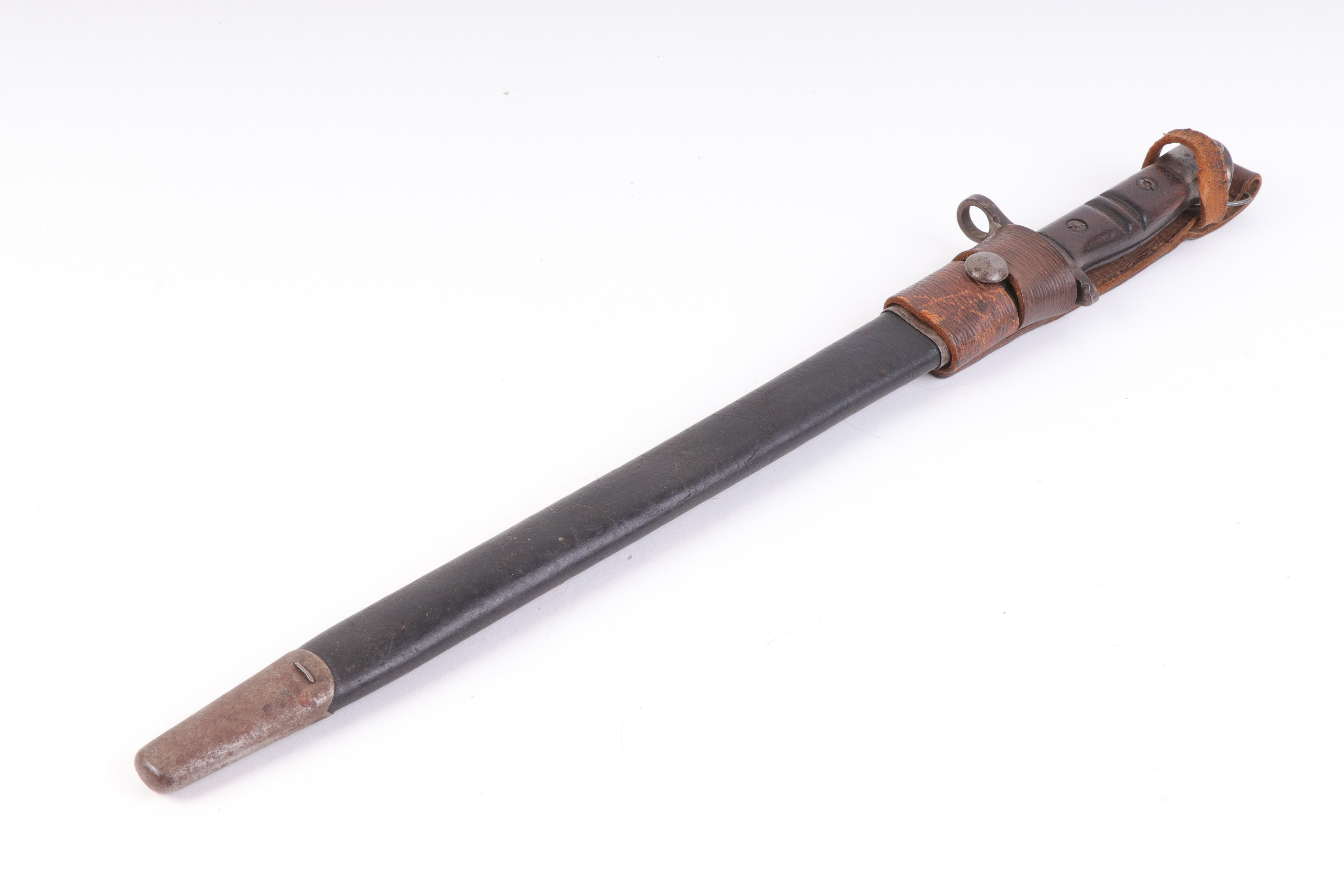 Remington 1913 bayonet dated 12-16, 16¾ ins single edged fullered blade, metal studded wood grips, i - Image 3 of 4