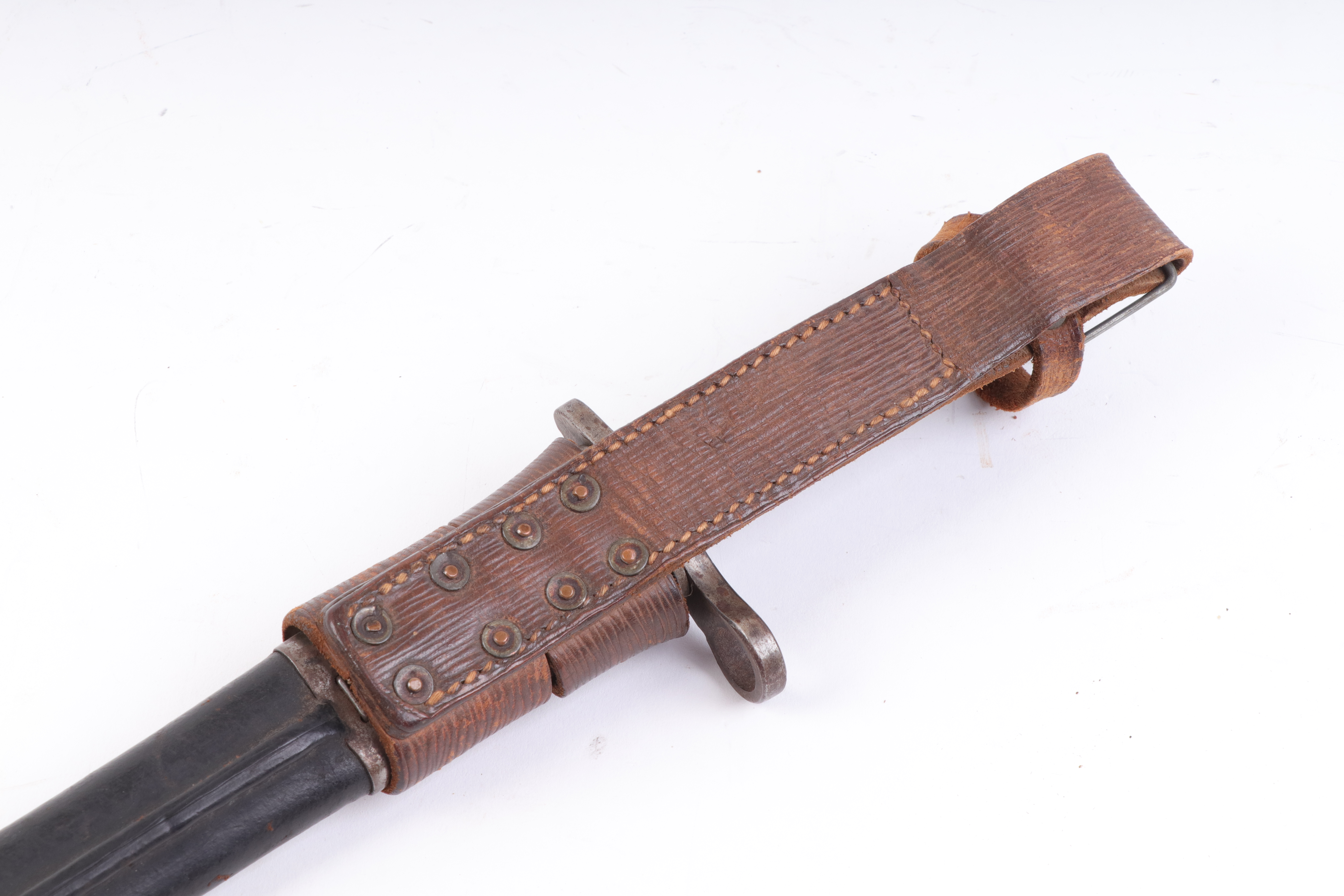 Remington 1913 bayonet dated 12-16, 16¾ ins single edged fullered blade, metal studded wood grips, i - Image 4 of 4