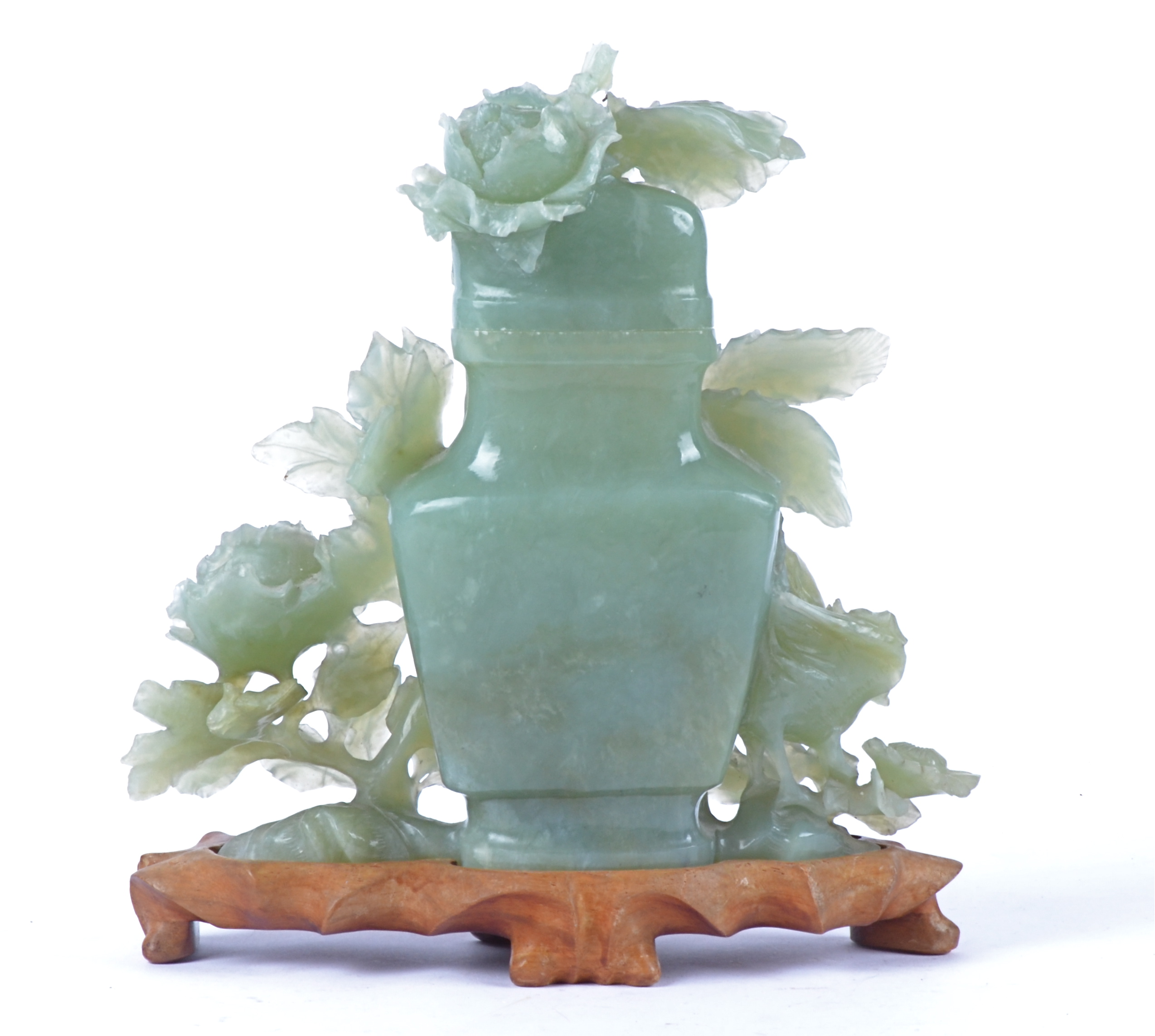 A Chinese 'New Jade' bowenite serpentine rose and exotic bird vase and cover, height 24cm - Image 5 of 6