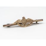 A 9ct gold Royal Flying Corps sweetheart brooch, having motto 'Per Ardua ad Astra', 2g
