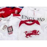 England Tops, brand new England on Tour 2007 crew neck (XL) red cricket shirt sponsor Vodaphone (