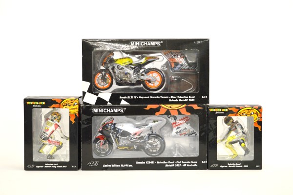 Two Minichamps Valentino Rossi Collection motorcycles with matching figurines, Honda RC211V Repsol