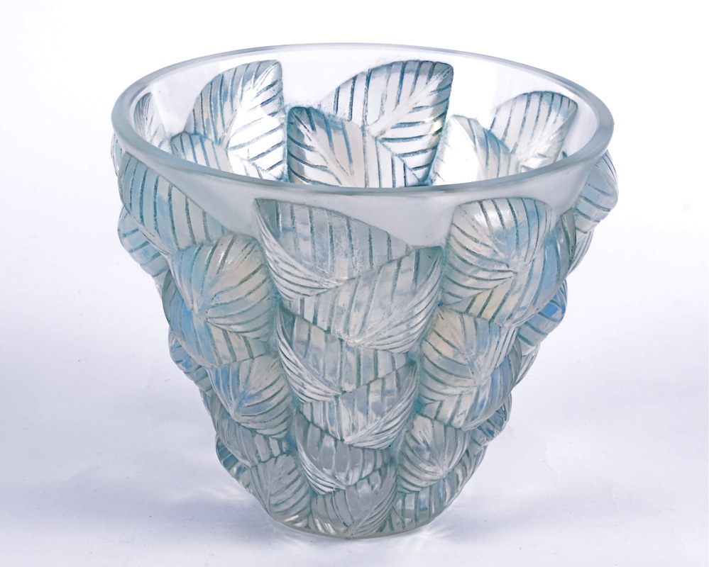 A Rene Lalique 'Mosaic' pattern opalescent vase, with moulded opalescent leaf decoration, marked ' - Image 2 of 6