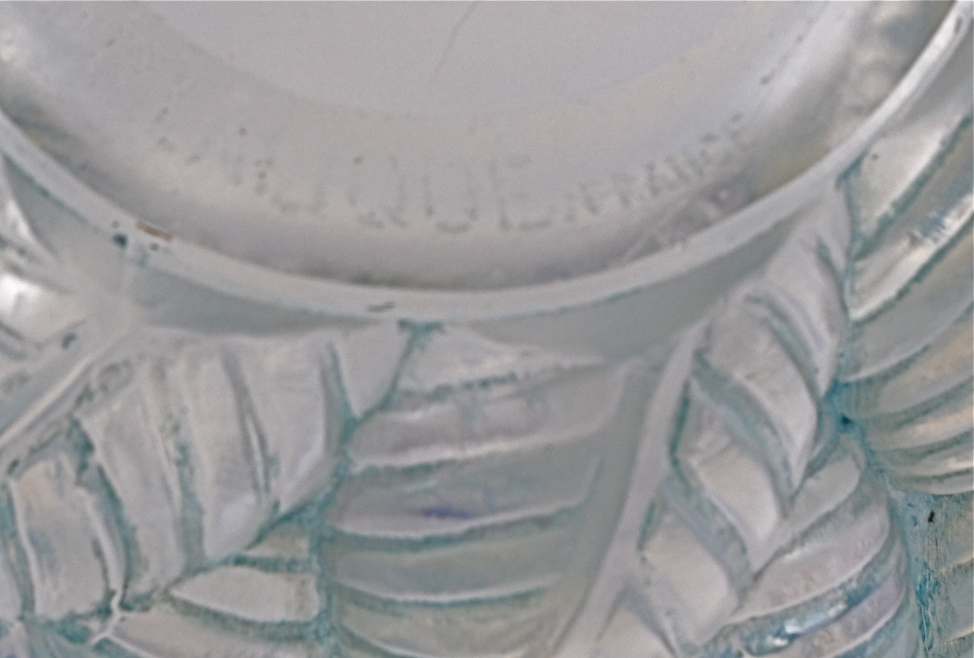 A Rene Lalique 'Mosaic' pattern opalescent vase, with moulded opalescent leaf decoration, marked ' - Image 3 of 6