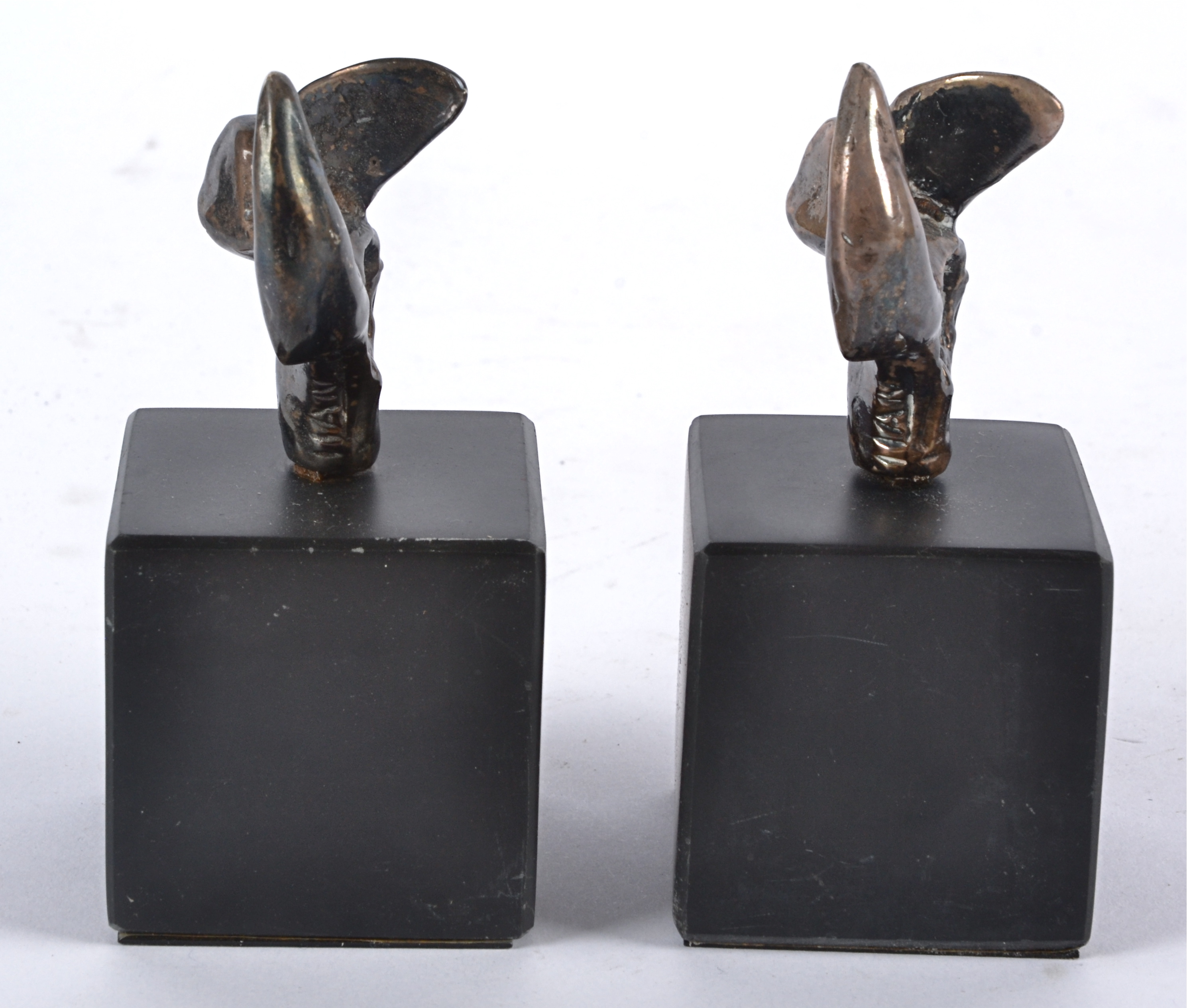 Two Eli Ilan (1928-1982) abstract silver sculptures, on black plinth bases, later recasting, - Image 5 of 6