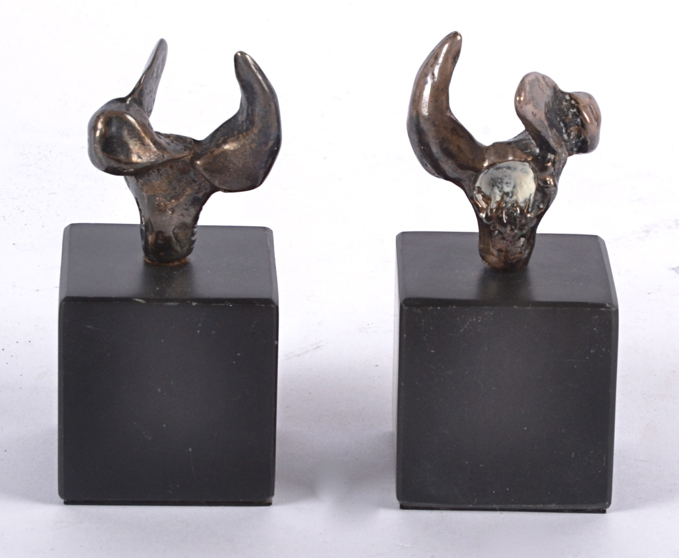 Two Eli Ilan (1928-1982) abstract silver sculptures, on black plinth bases, later recasting, - Image 4 of 6
