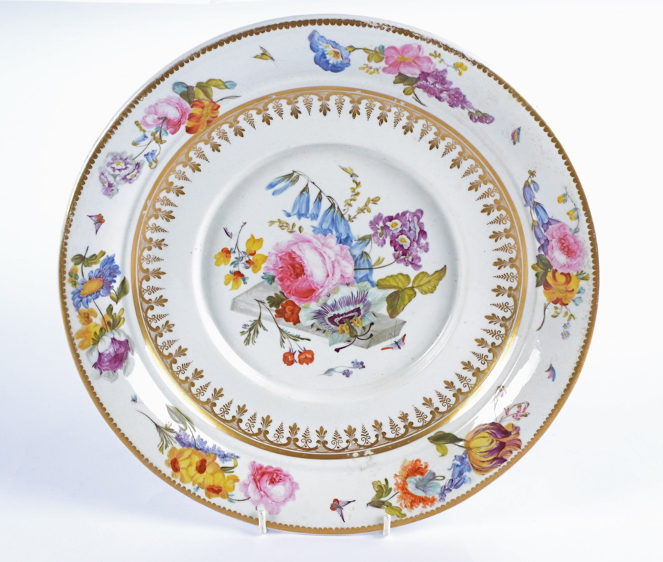 A 19th Century Derby porcelain dish from the Nottingham Road period (1806-1825), with overglaze - Image 2 of 4