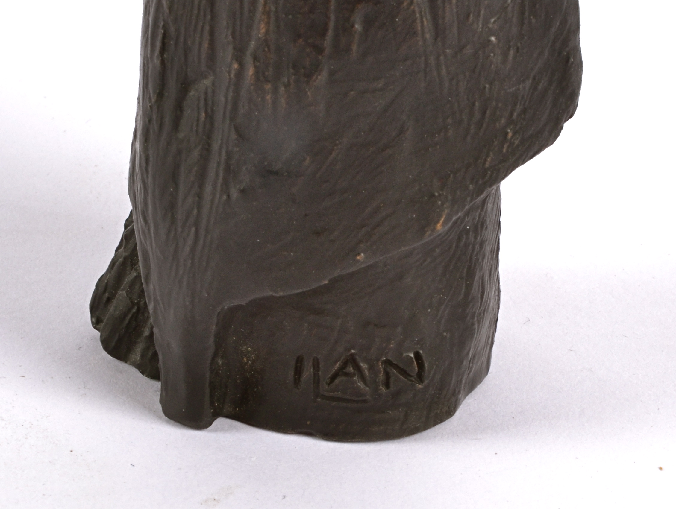 Eli Ilan (1928-1982) abstract bronze sculpture, signed to back 'HAN', height 15cm Provenence: - Image 8 of 9