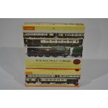 Hornby (China) OO Gauge Bournemouth Belle Train Pack and Coach Pack, a boxed R2300 set factory
