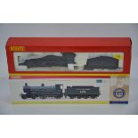 Hornby (China) OO Gauge Steam Locomotives and Tenders, a boxed duo comprising R2248 Class 9F BR