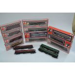 Lima OO Gauge British Rail and Earlier DMU Coaches and Vans, a boxed BR Southern DMU 205139W/