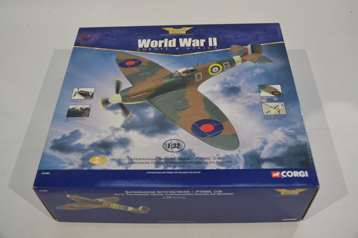 Corgi Aviation Archive 1:32 Scale Supermarine Spitfire, A boxed limited edition AA33903 Spitfire