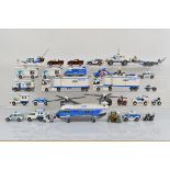 A collection of unboxed and unchecked Lego City, including two x Mobile Police Unit 60044 with