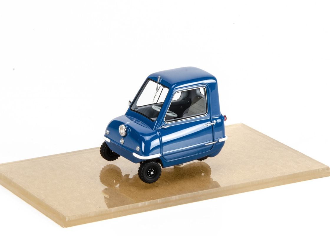 DNA Collectibles 1:18 Peel P50, on stand in original box with outer cloth bag, E, box VG