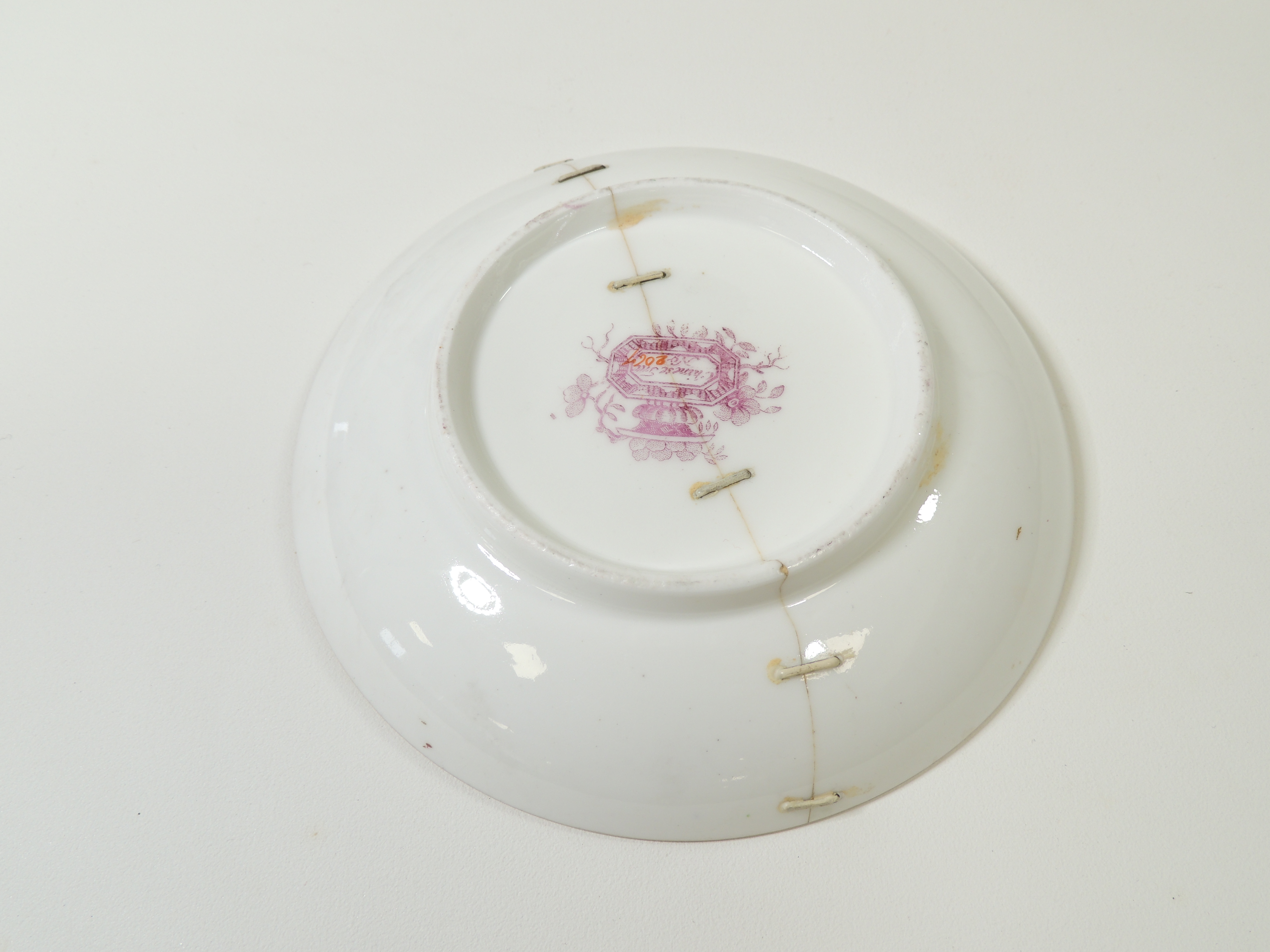 A British Staffordshire 19th Century part service in the 'China Tea' pattern, with a Chinoiserie - Image 4 of 7