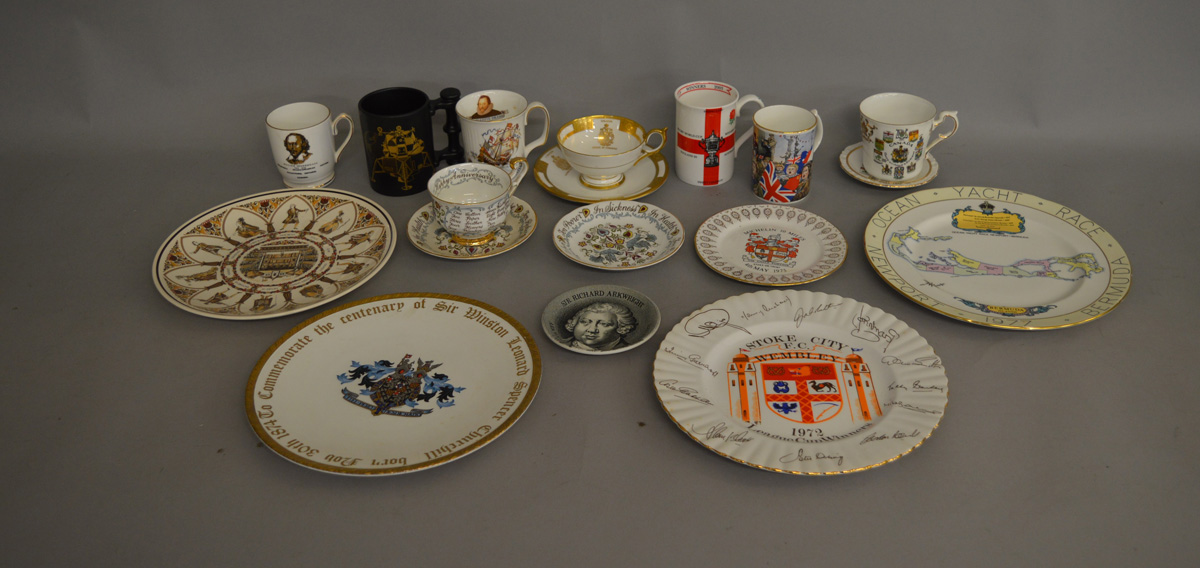 A good collection of china and ceramics, including a good set of Aynsley Pembroke pattern ware - Image 2 of 2